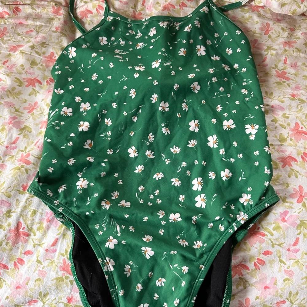Women’s jolyn swimsuit size 30 Gavin